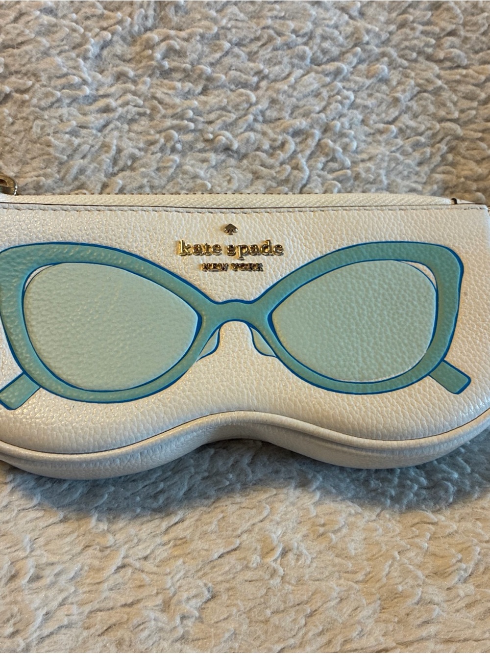 kate spade white sunglasses case with blue graphic - Picture 1 of 6